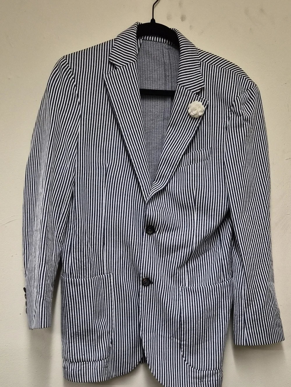Eleventy Navy and White Striped Seersucker Blazer Size 48